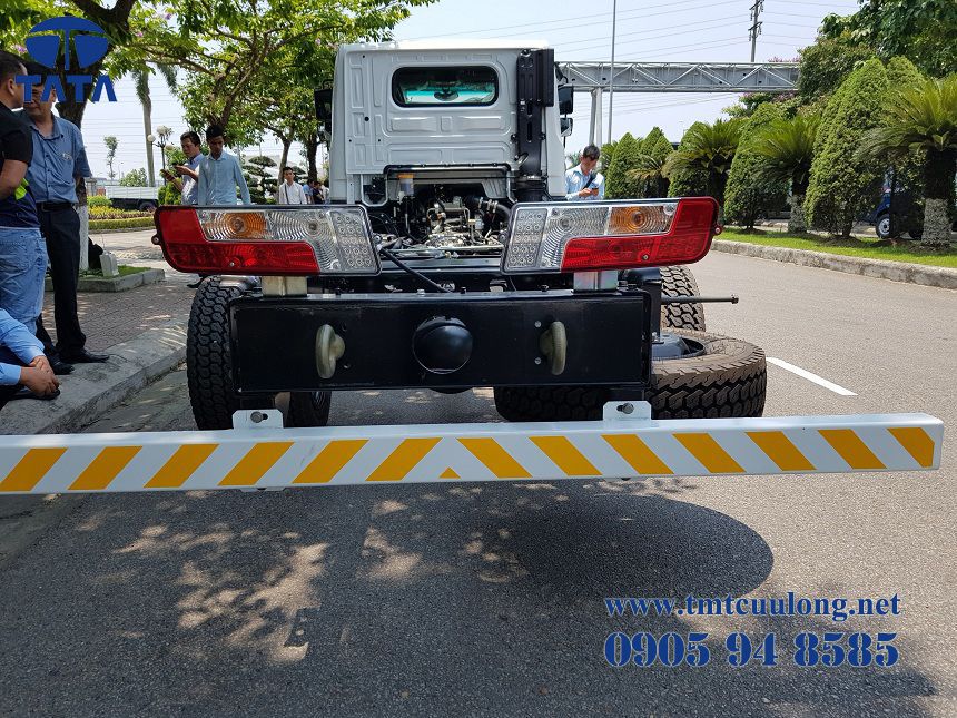 Xe tải thùng tata ultra 814 7 tấn 2019 xe-tai-tata-ultral814-7-tan