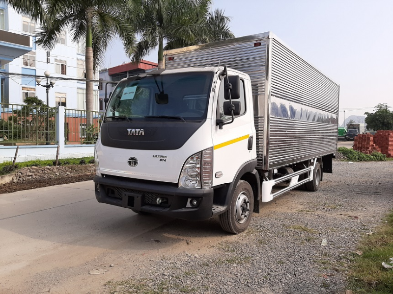 Xe tải thùng tata 7 tấn ultral 814 thùng kín